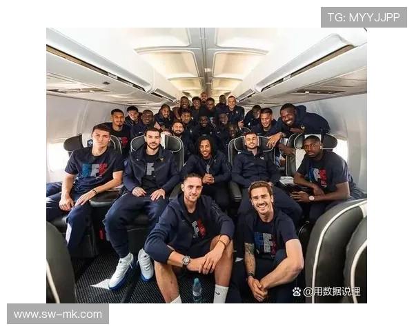 足球精神代表球星榜单:以拼搏与团队为核心的顶级球员解析 足球精神代表球星榜单:以拼搏与团队为核心的顶级球员解析